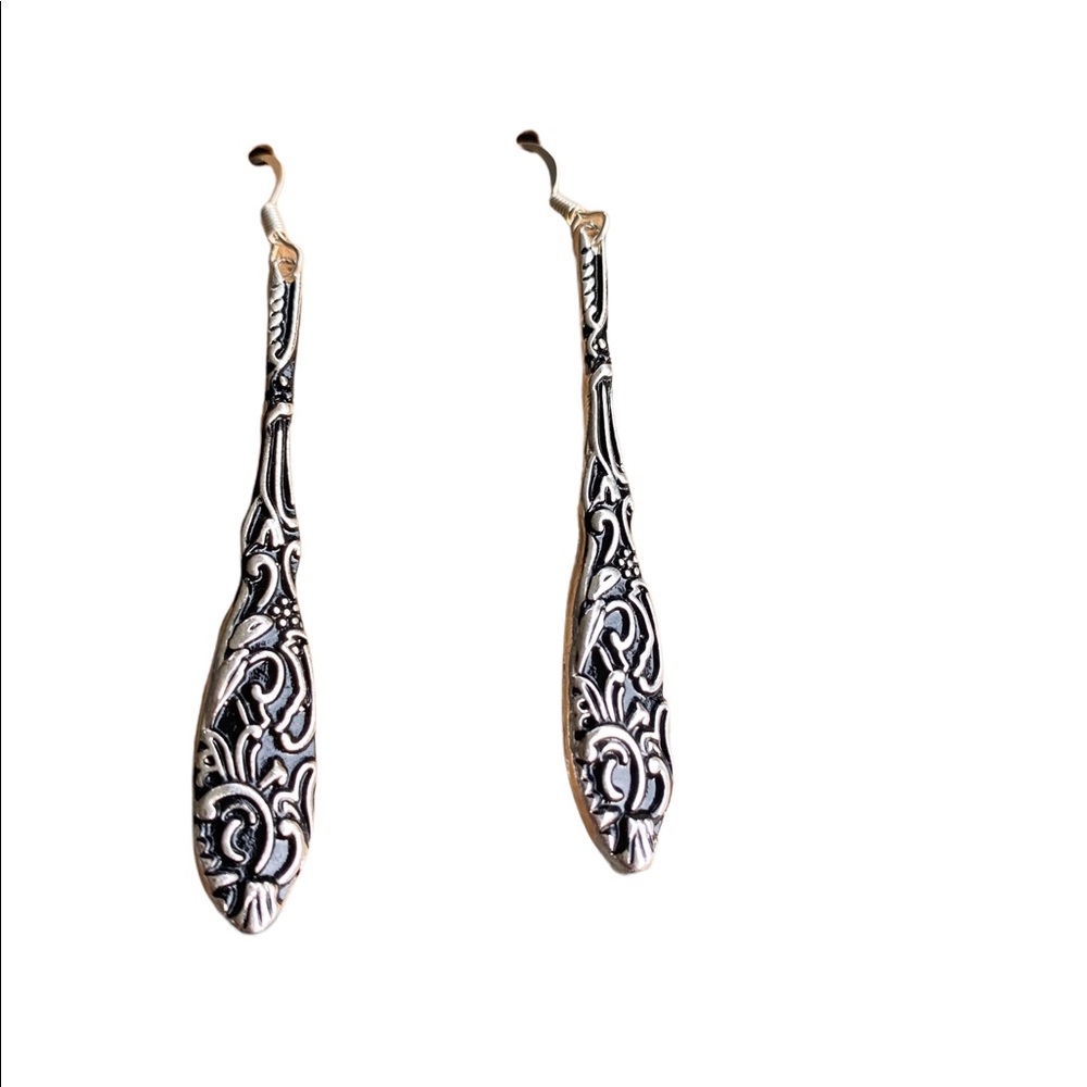 Antiqued Silver Thin Teardrop Shaped Dangle Earrings